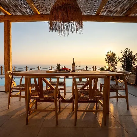 Hotel de apartamente Eunoia Porto Katsiki