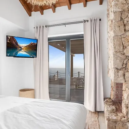 Eunoia Porto Katsiki Aparthotel